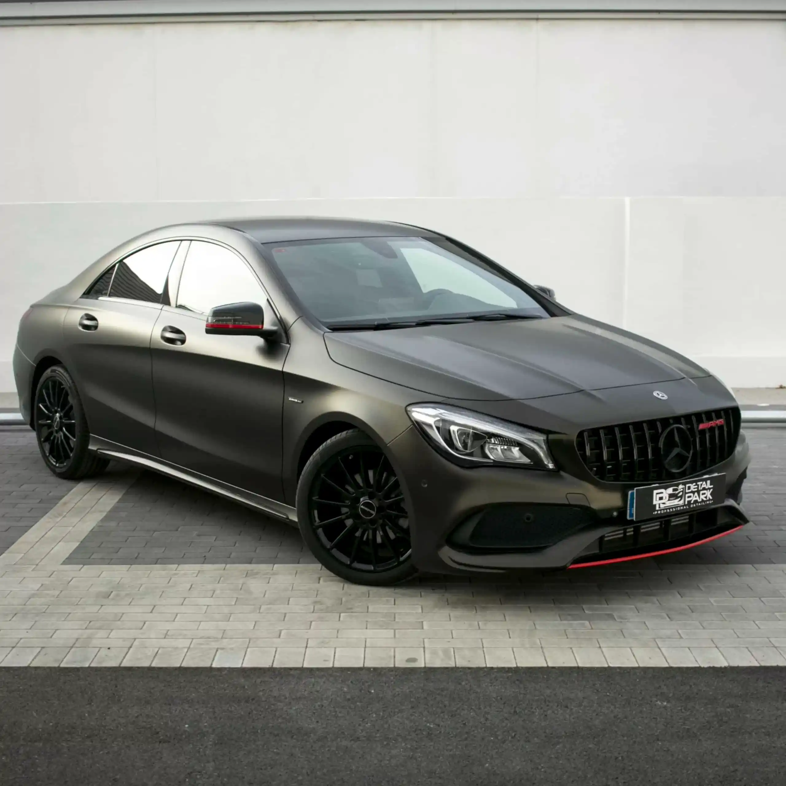 Satin Gold Dust Black